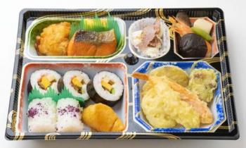行楽弁当　「八重」
